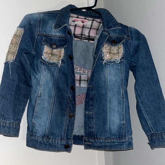 Super Cute Stylish Distressed Denim Jacket Size 10 - Picture 2 of 5